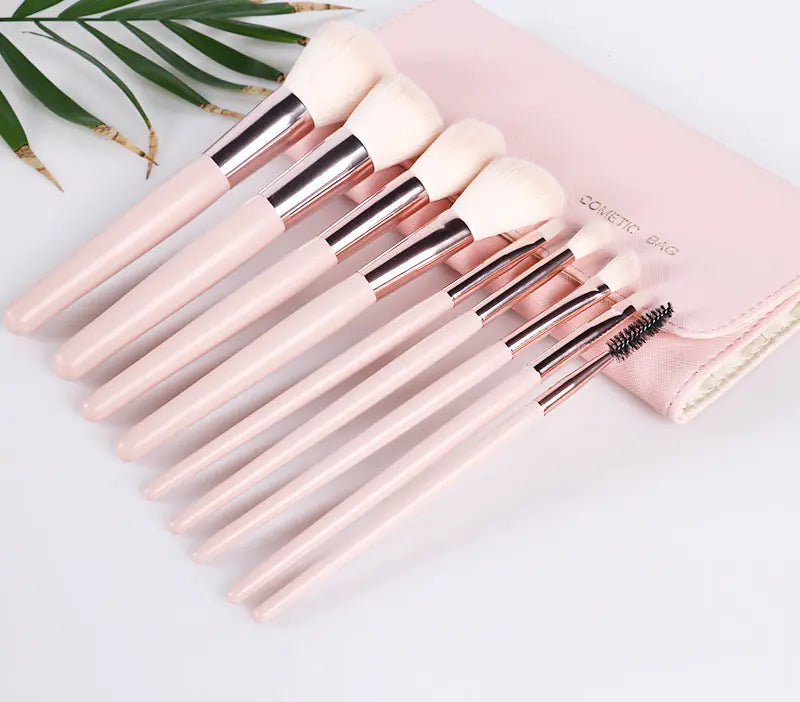 Wooden Handle Makeup Brush Kit